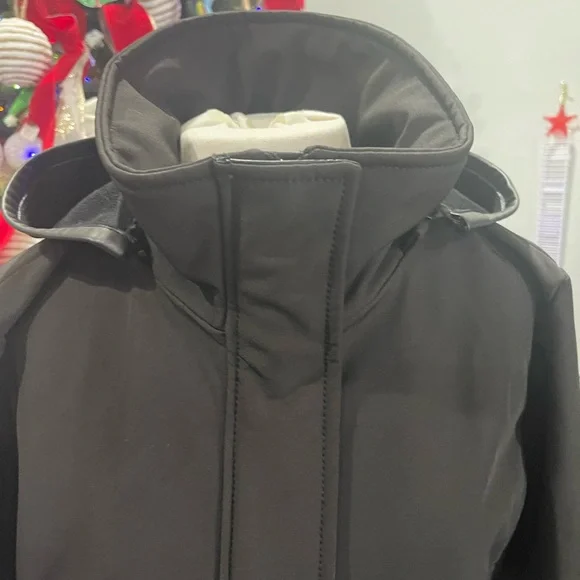 Badgley Mischka Black Paneled Thermotech Jacket - Picture 9 of 16